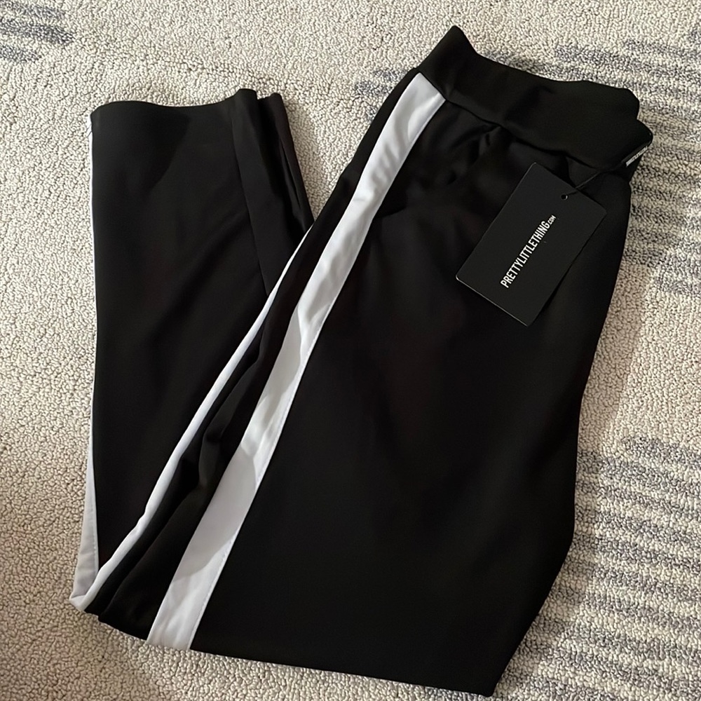 PLT BLACK&WHITE STRIPED LEGGINGS
